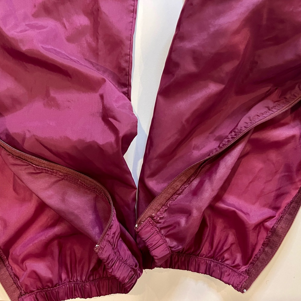 Authentic vintage Nike tracksuit set from the late 80s / early 90s. - Picture 7 of 15